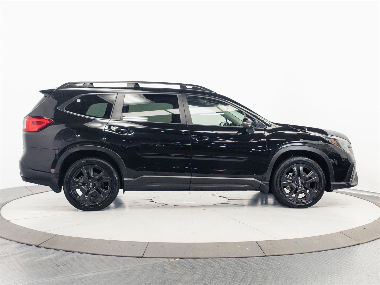 Used 2023 Subaru Ascent Onyx Edition Limited AWD/4WD image 14