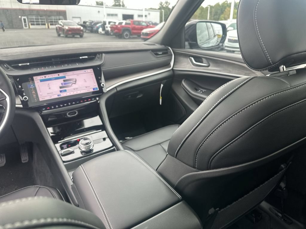 New 2027 Jeep Grand Cherokee L Limited AWD/4WD image 11