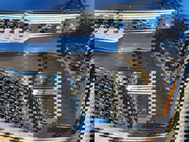 New 2026 Jeep Grand Wagoneer Summit w/ Premium Group III image 5