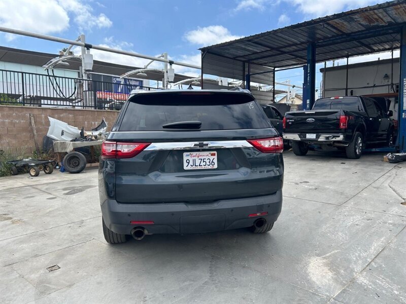 Used 2020 Chevrolet Traverse LT FWD image 33