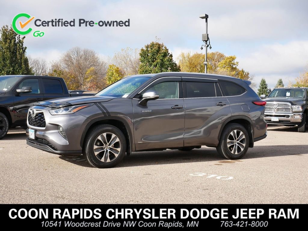 Used 2020 Toyota Highlander XLE image 1