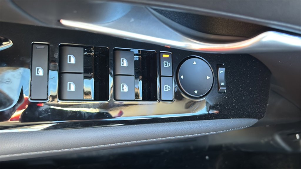 Certified 2025 Hyundai Tucson Limited image 13