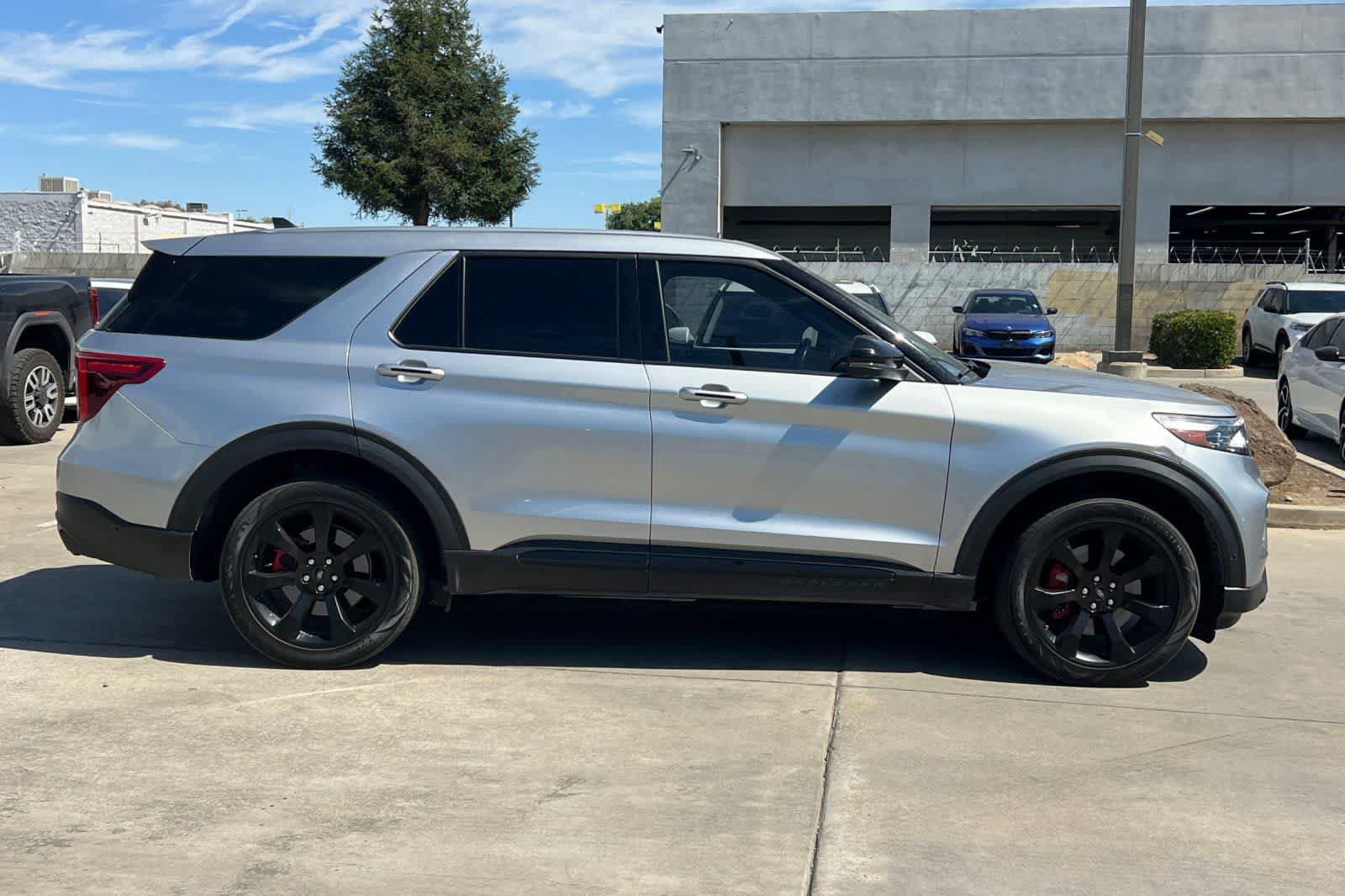 Used 2021 Ford Explorer ST w/ Equipment Group 401A AWD/4WD image 9
