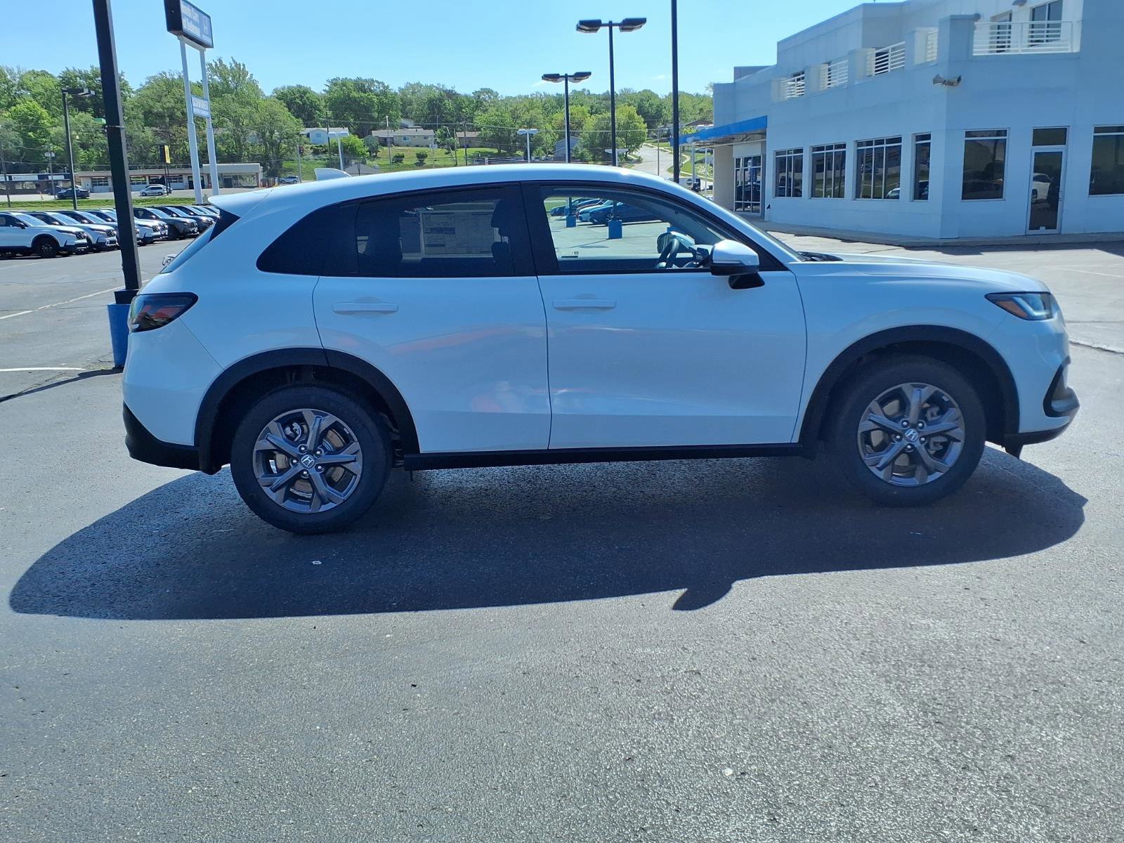 New 2027 Honda HR-V LX image 8
