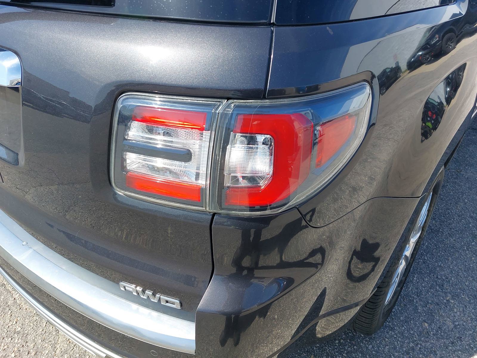 Used 2015 GMC Acadia Denali image 37