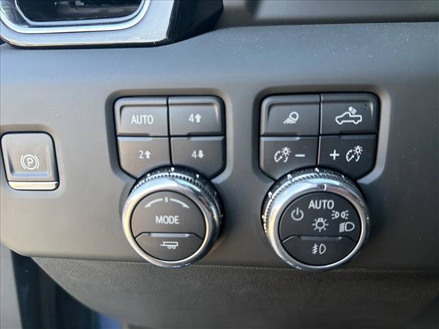 Used 2025 GMC Sierra 2500 Denali Ultimate AWD/4WD image 13