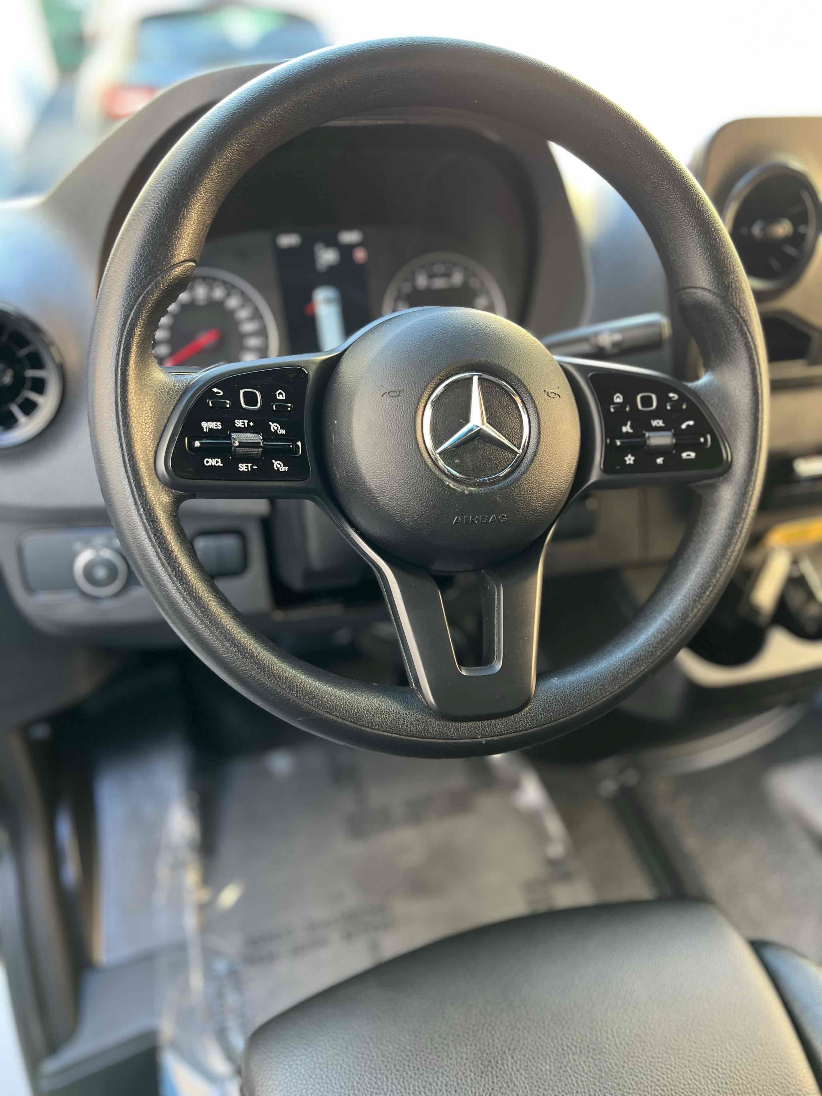 Used 2022 Mercedes-Benz Sprinter 2500 image 80