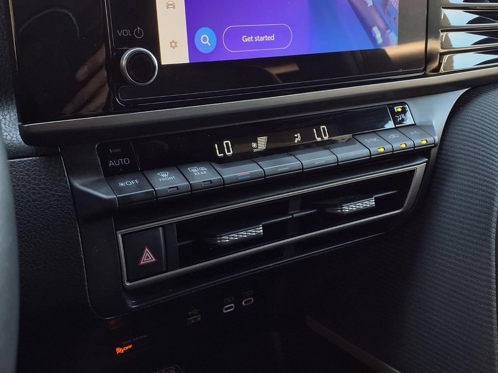 Certified 2025 Toyota Camry SE FWD image 11