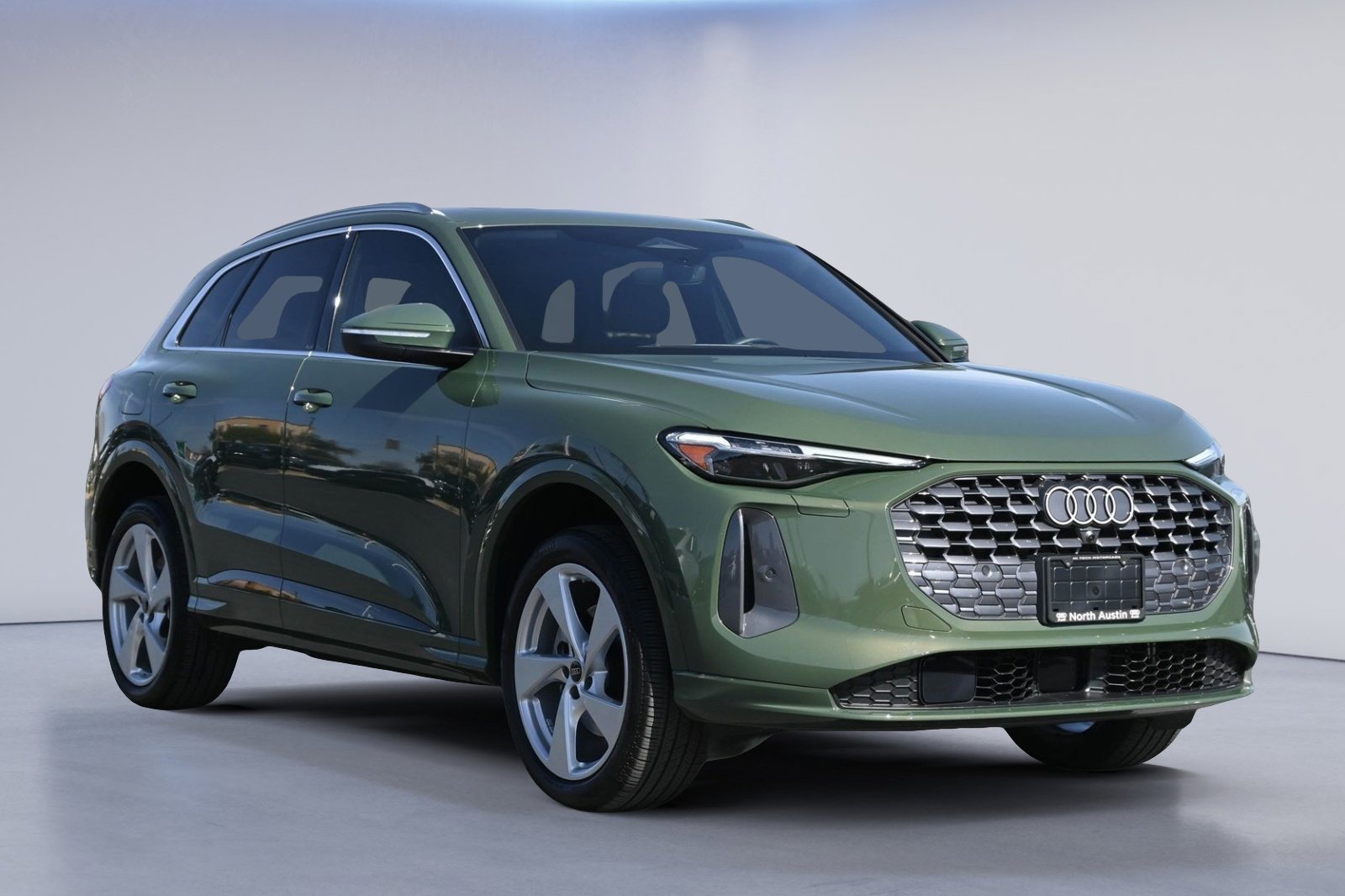 Used 2025 Audi Q5 Premium Plus w/ Premium Plus