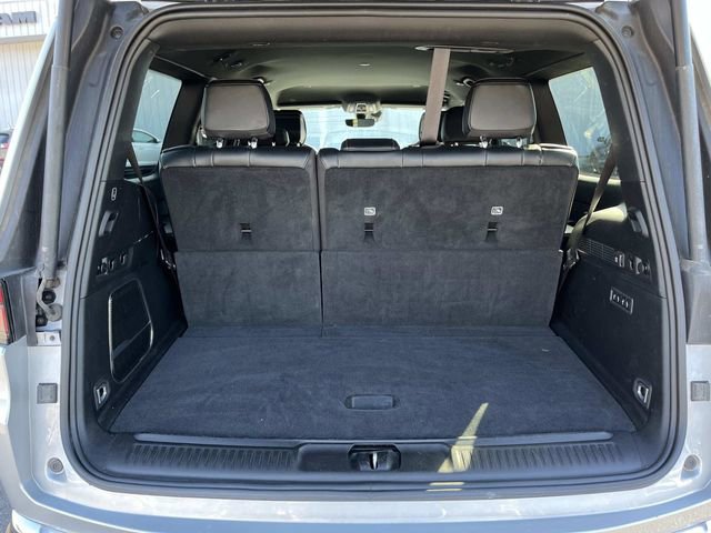 Used 2024 Jeep Wagoneer Series III AWD/4WD image 24