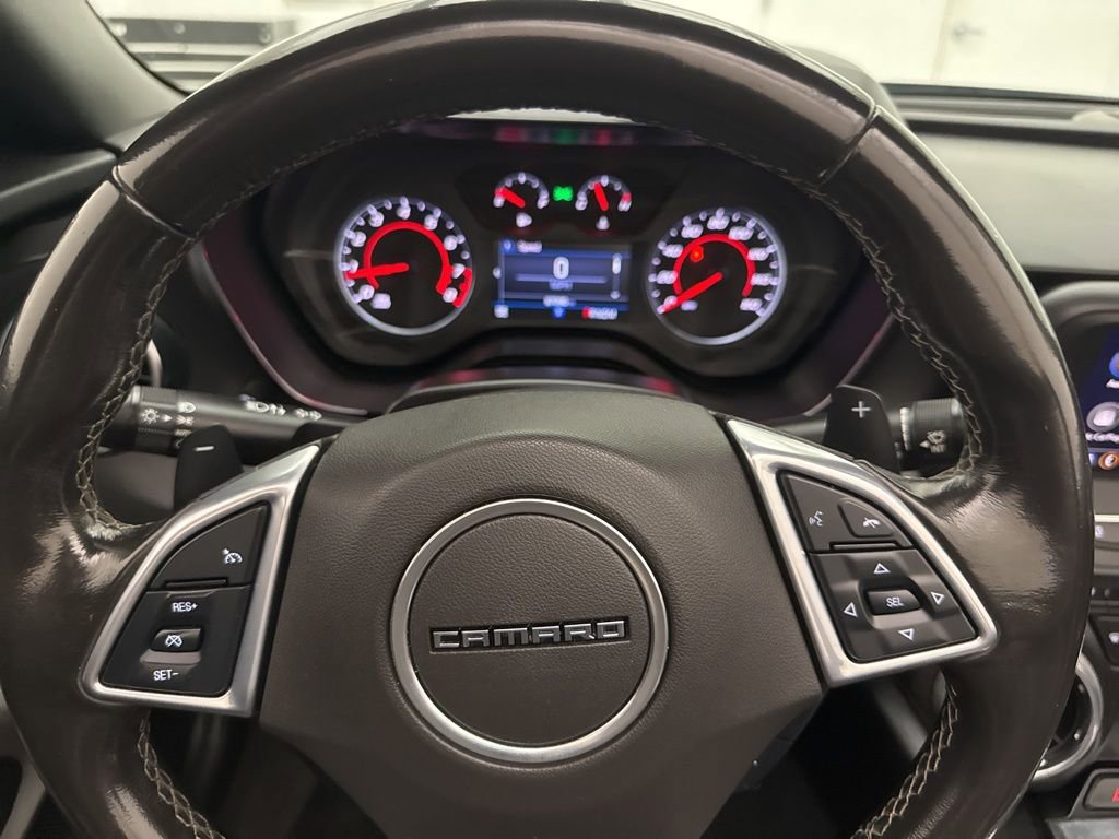 Used 2022 Chevrolet Camaro LT RWD image 15