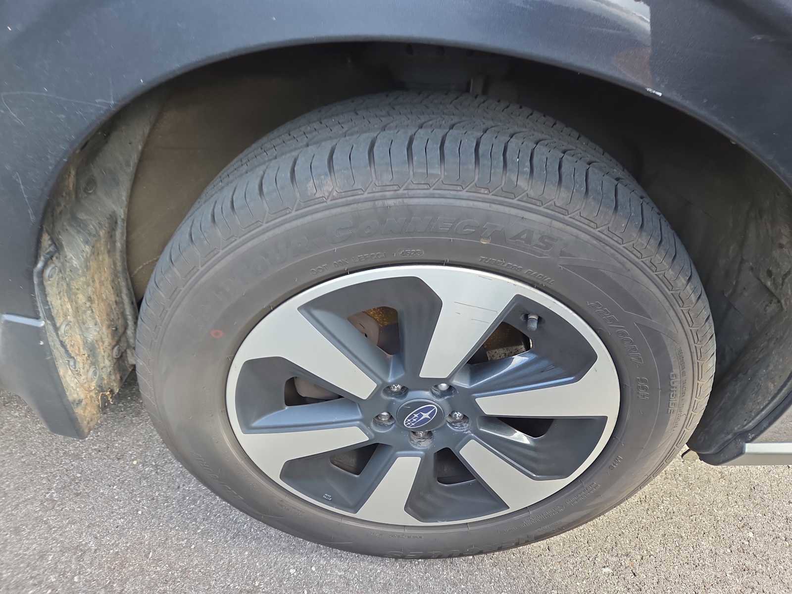 Used 2018 Subaru Forester 2.5i Limited image 2