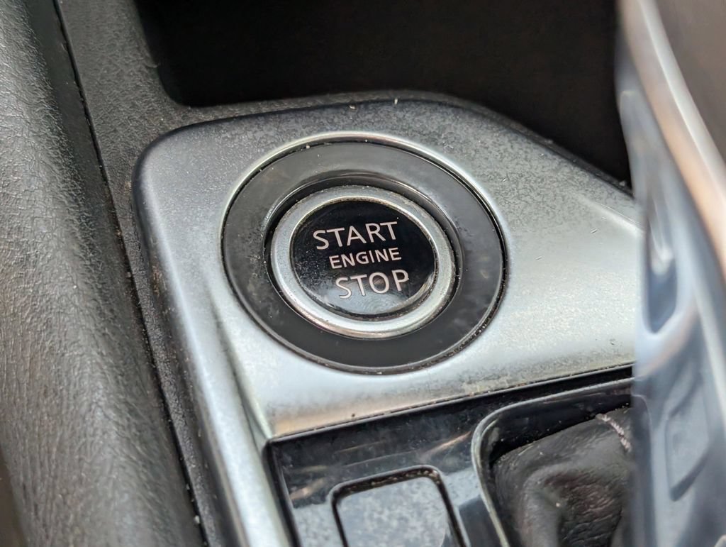 Used 2020 Nissan Sentra SV FWD image 27