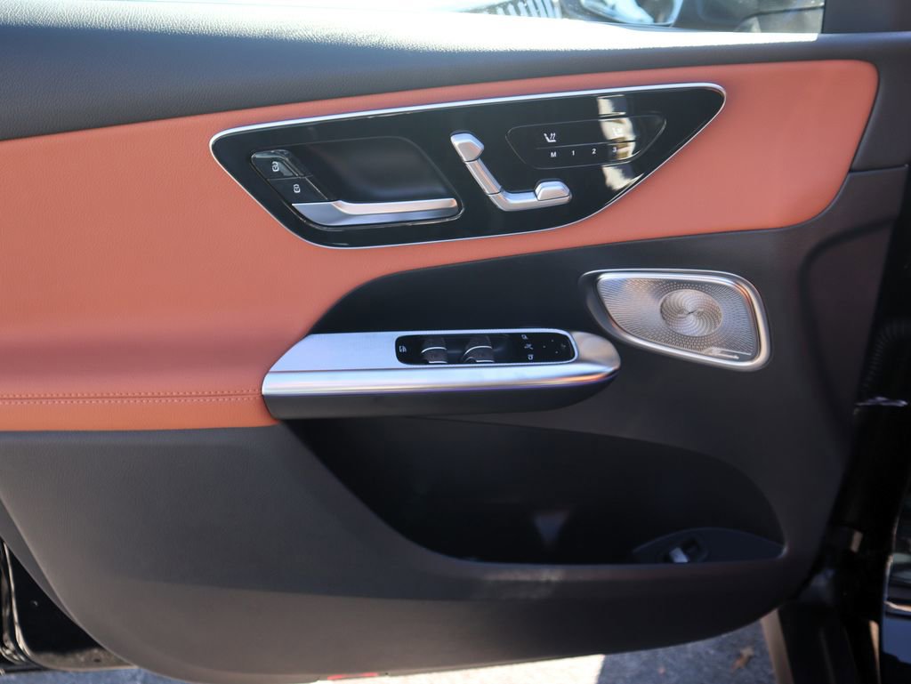 New 2026 Mercedes-Benz GLC 300 4MATIC image 16