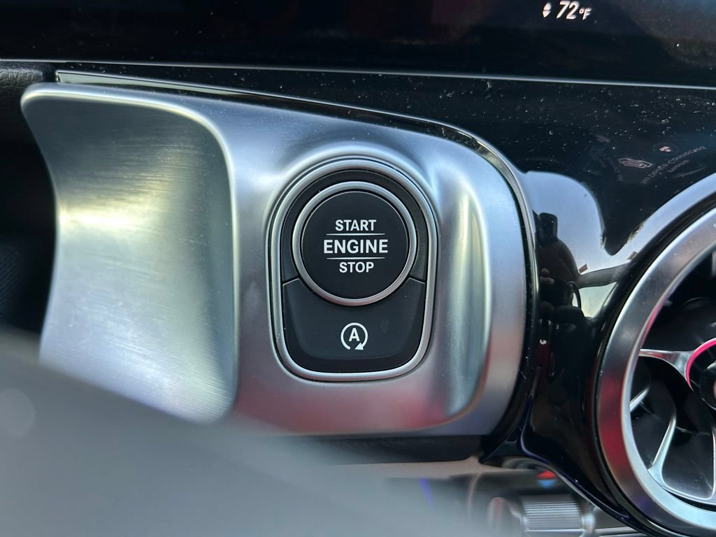 Used 2023 Mercedes-Benz GLB 250 image 30