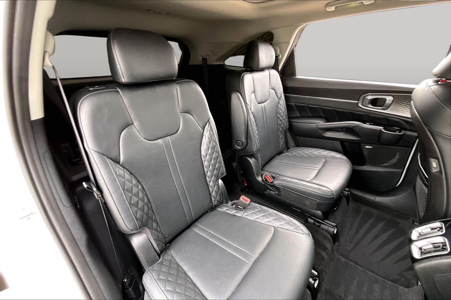 Used 2021 Kia Sorento SX FWD image 16