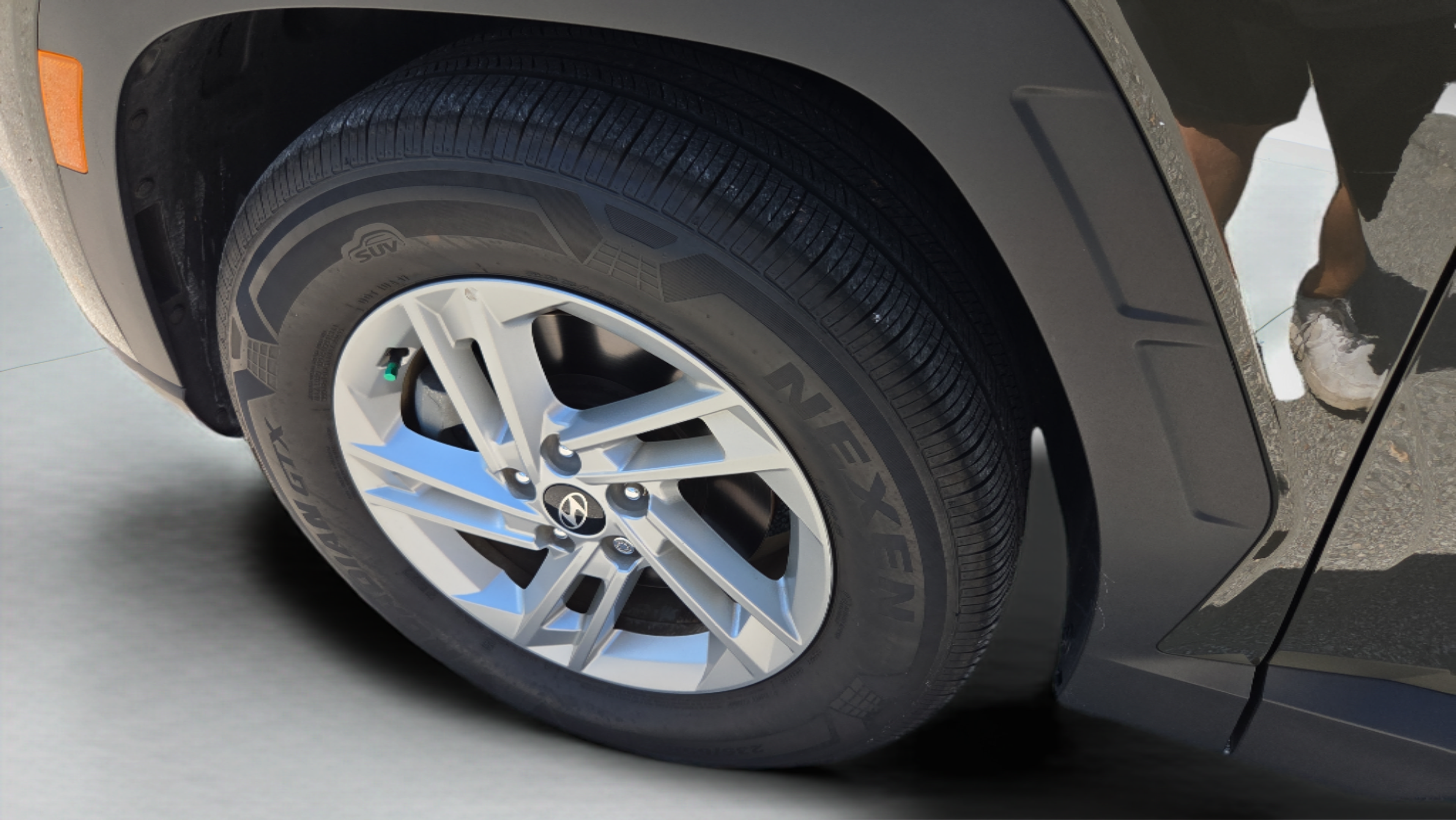 Used 2025 Hyundai Tucson SE FWD image 30
