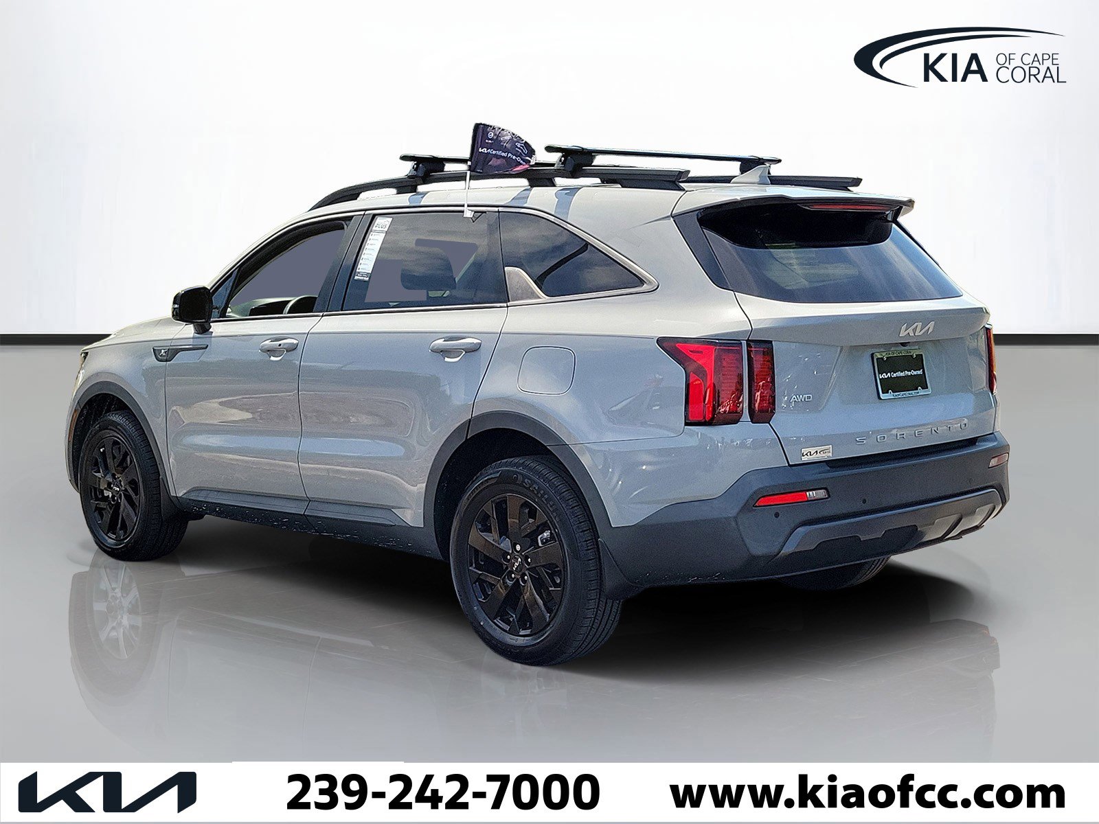 Certified 2022 Kia Sorento S w/ Panoramic Sunroof Package image 4