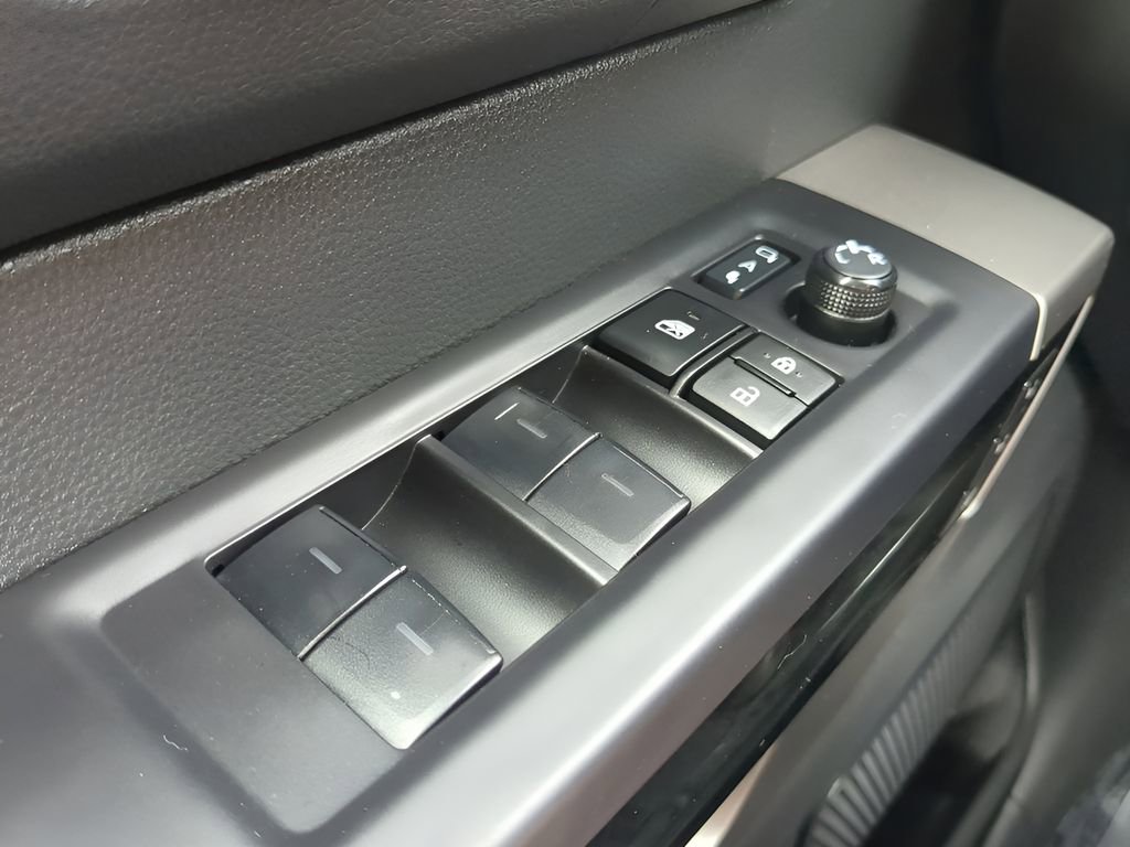 Used 2024 Toyota Tundra Limited image 30