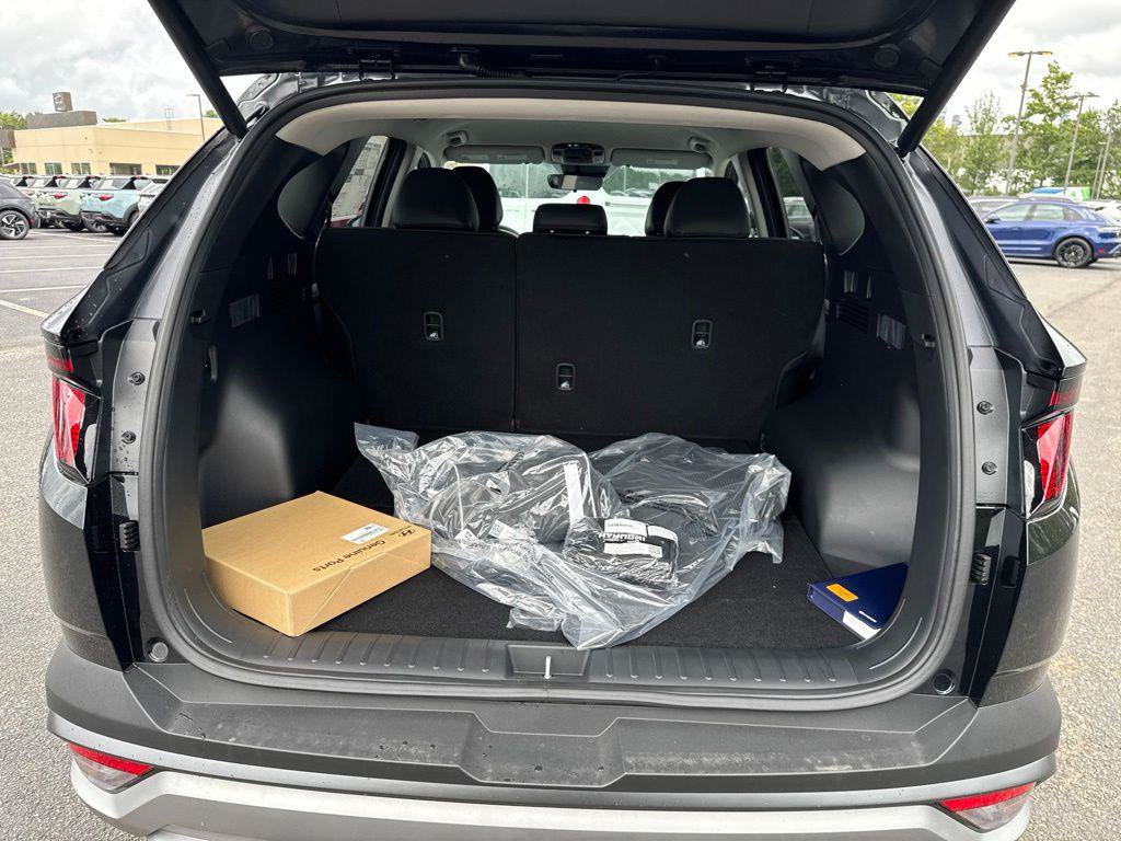 New 2026 Hyundai Tucson SEL Plus FWD image 8