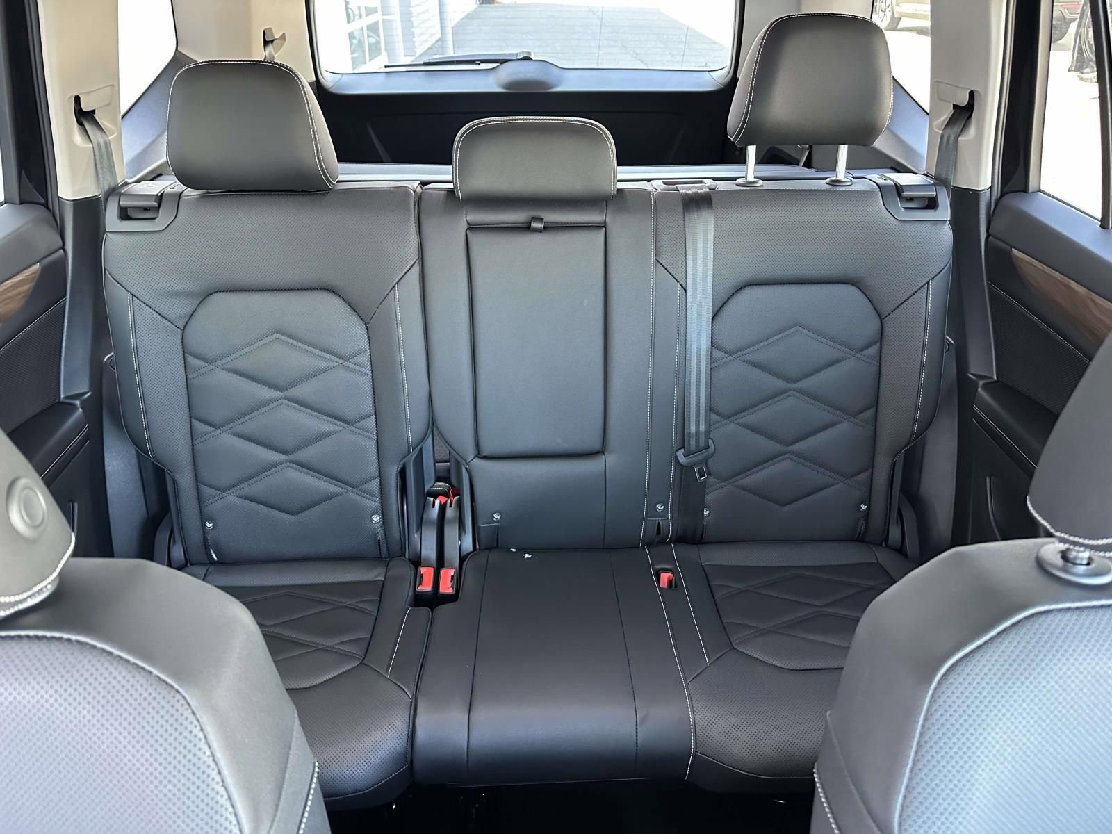 New 2026 Volkswagen Atlas SE FWD image 14