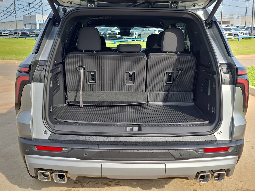 New 2026 Chevrolet Traverse LT FWD image 13