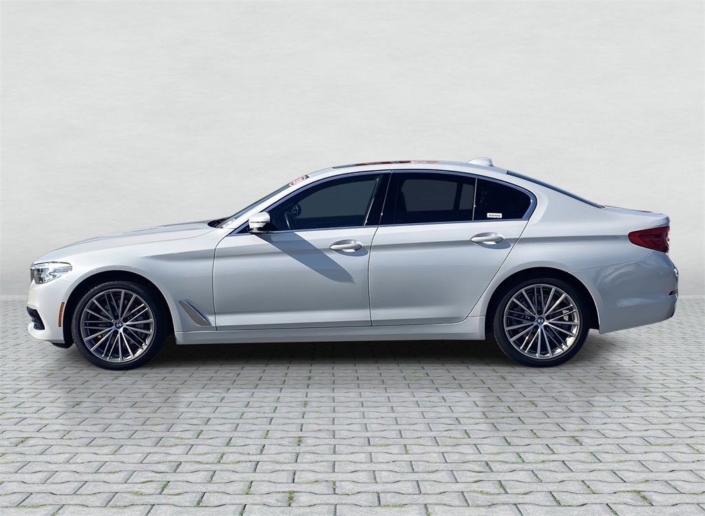 Used 2020 BMW 530i xDrive w/ Premium Package image 2