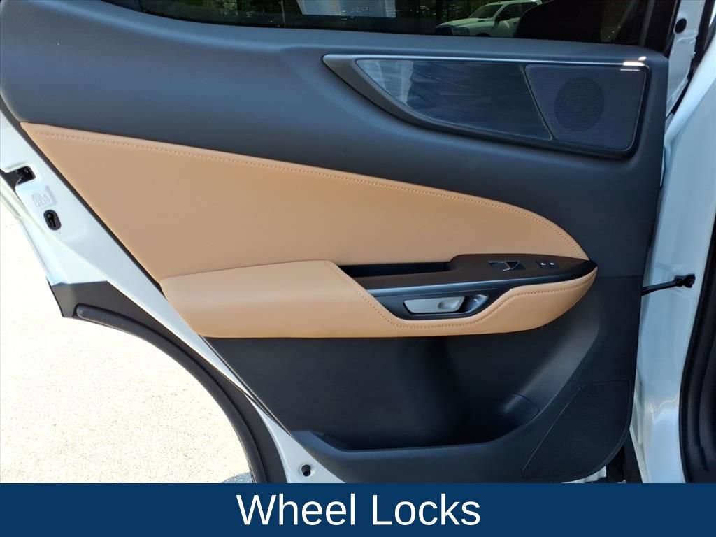 Used 2025 Lexus NX 350h AWD w/ Accessory Package (Z2) image 27