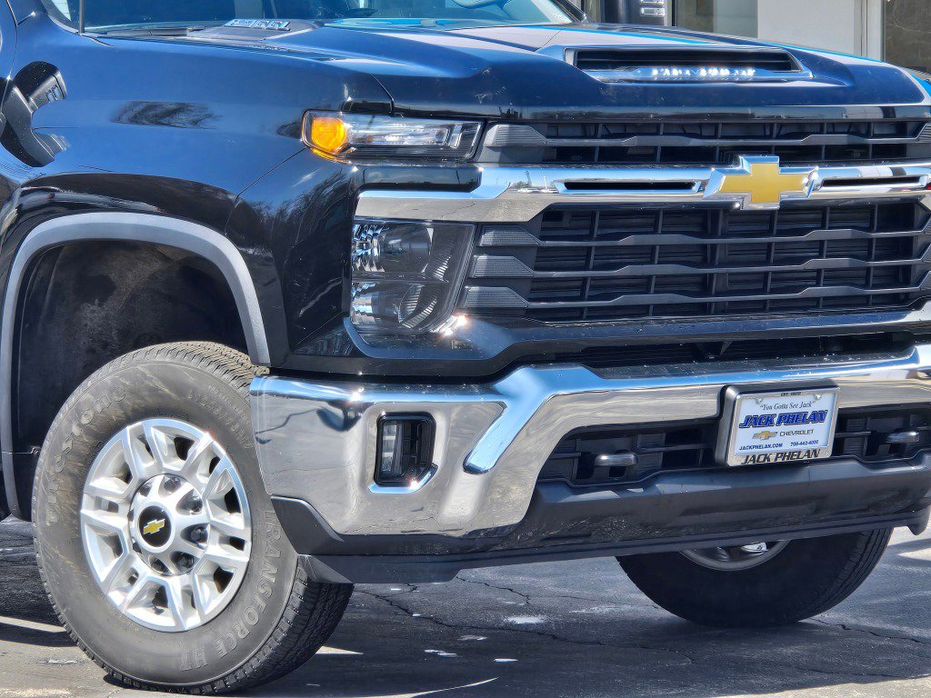 Certified 2025 Chevrolet Silverado 2500 LT w/ Convenience Package image 3