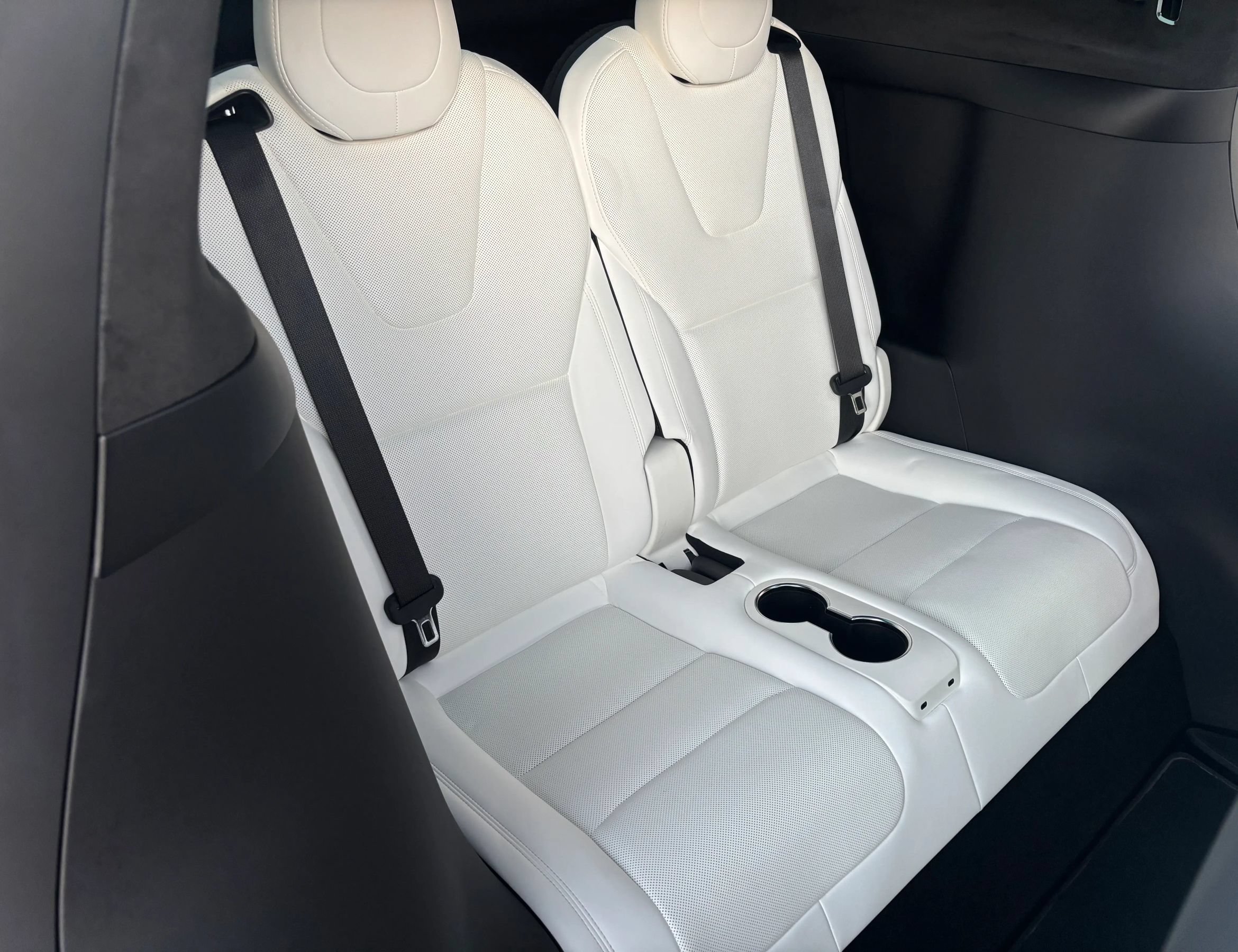 Used 2023 Tesla Model X AWD/4WD image 15