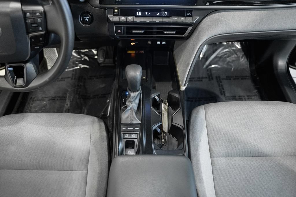Used 2025 Toyota Camry LE FWD image 22