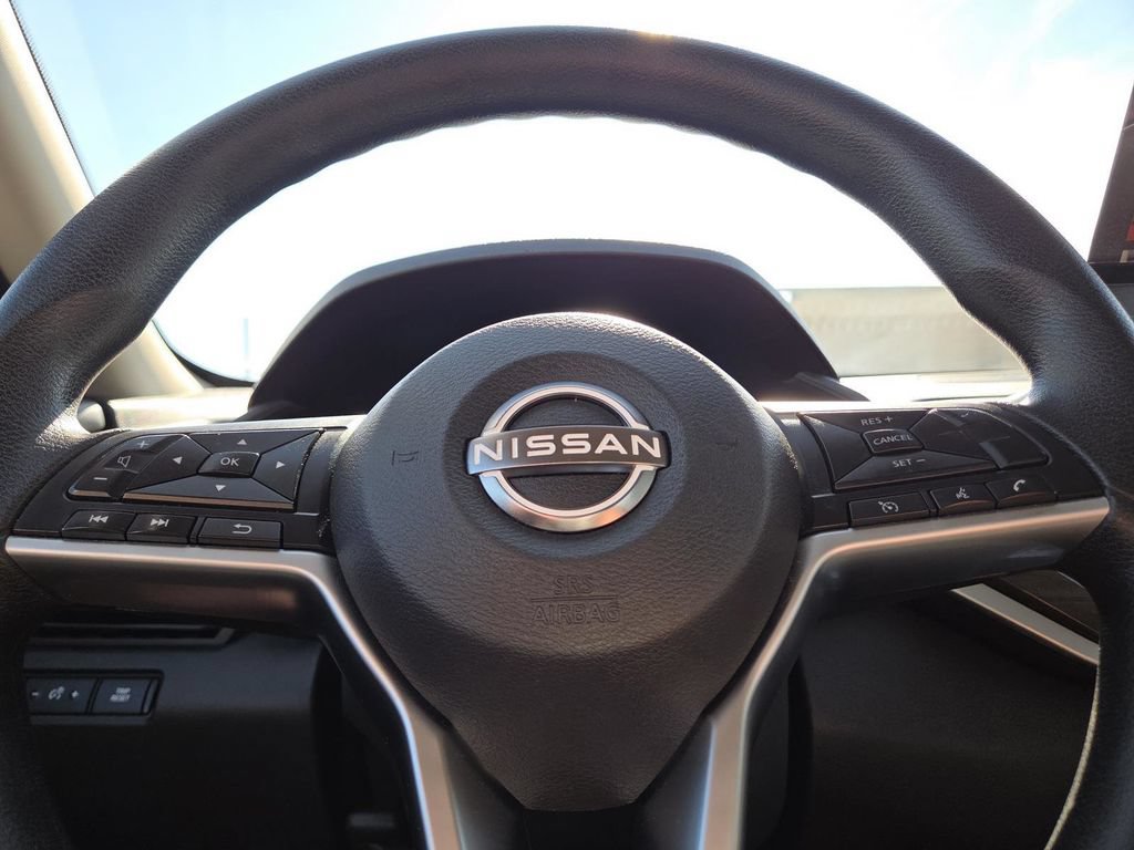 Used 2023 Nissan Altima 2.5 SV FWD image 22