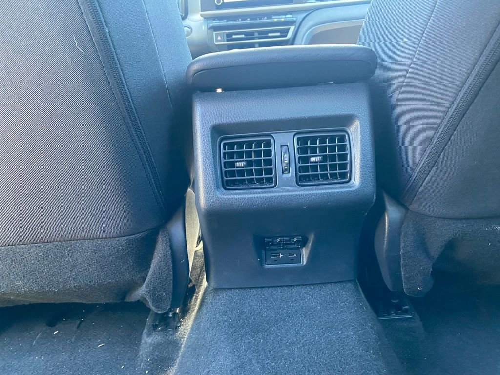 Used 2025 Toyota Camry LE image 30
