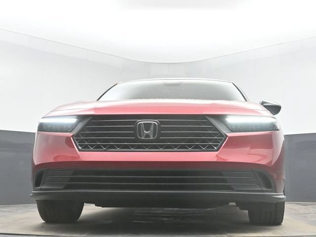 Used 2025 Honda Accord Sport image 29