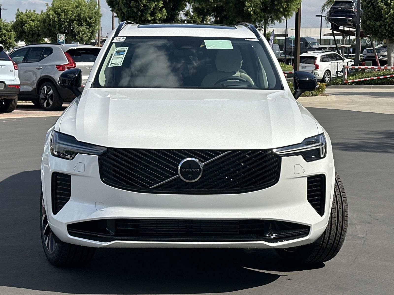 New 2026 Volvo XC90 T8 Ultra w/ Protection Package Premier image 2