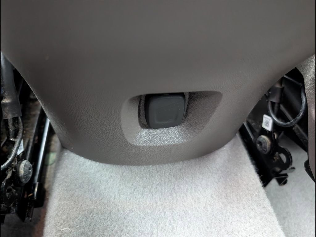 Used 2020 Chevrolet Malibu LS w/ Driver Confidence Package II image 21