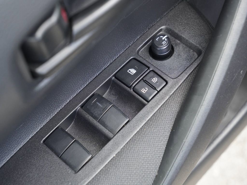 Used 2025 Toyota Corolla LE image 9