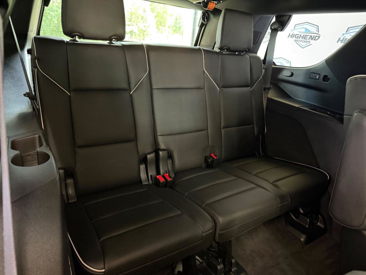 Used 2023 Cadillac Escalade Premium Luxury w/ LPO, Floor Liner Package AWD/4WD image 26
