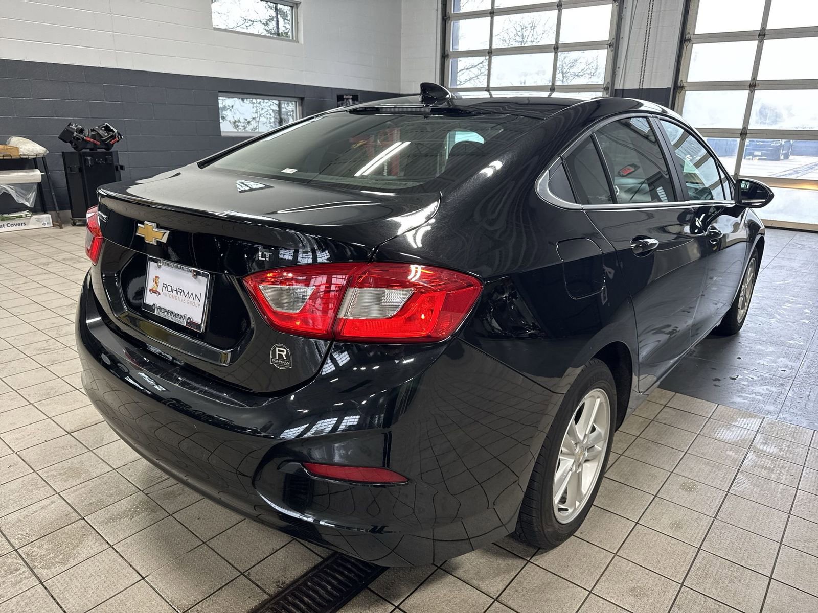 Used 2017 Chevrolet Cruze LT w/ Convenience Package image 39