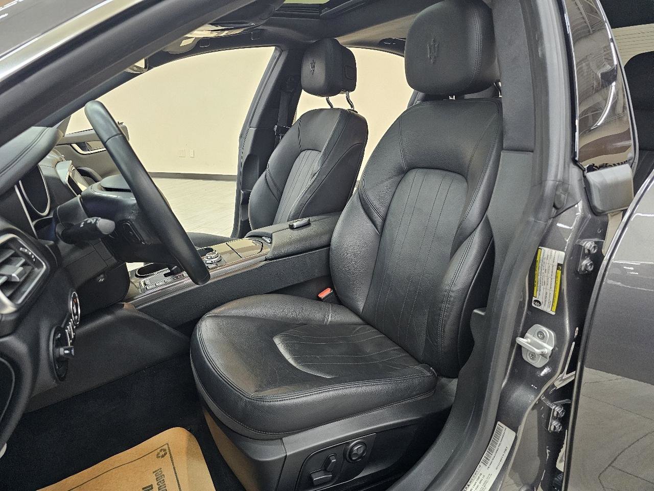 Used 2018 Maserati Ghibli RWD image 15