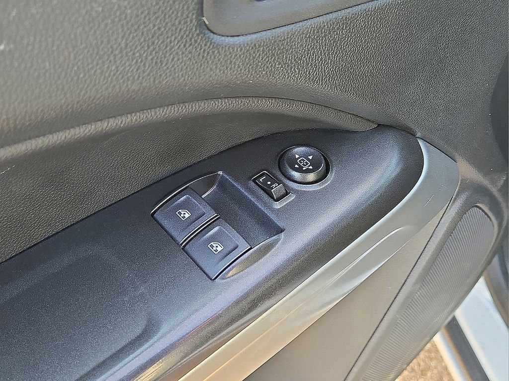 Used 2022 Chevrolet Colorado LT w/ Fleet Safety Package image 17