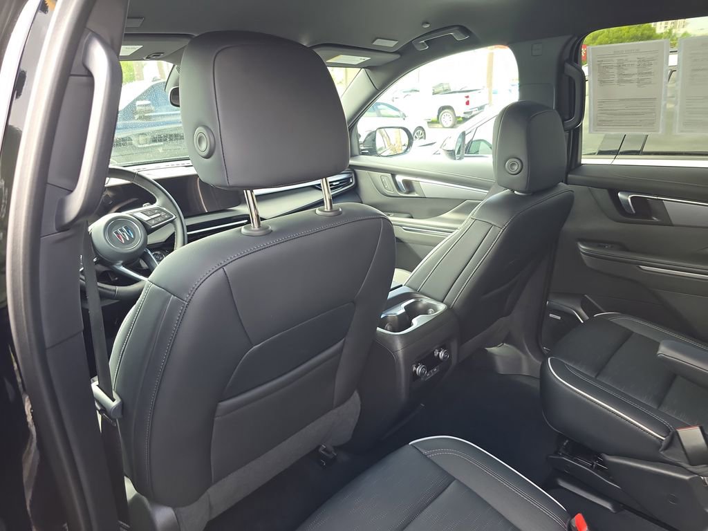 Used 2025 Buick Enclave Sport Touring image 15