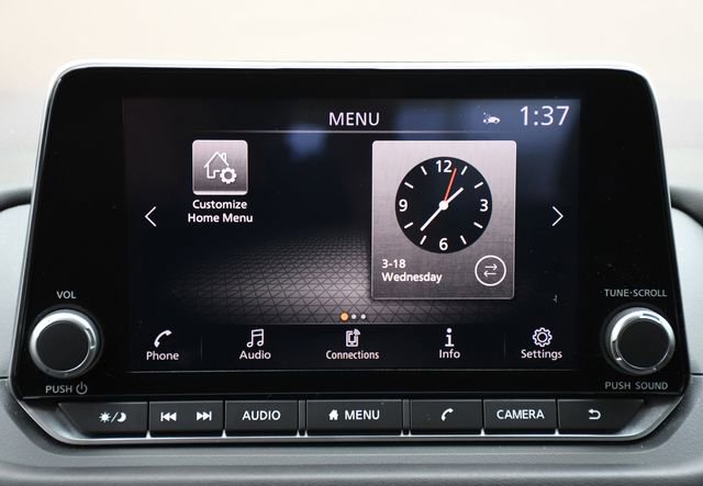 Used 2023 Nissan Rogue SV image 18