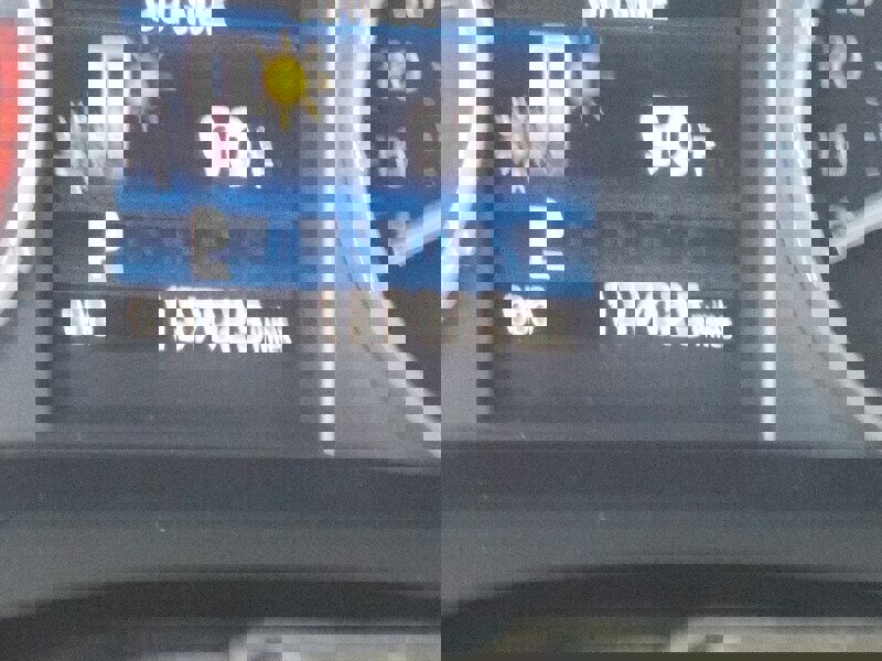 Used 2014 Toyota Tundra Limited w/ Limited Premium Package image 20