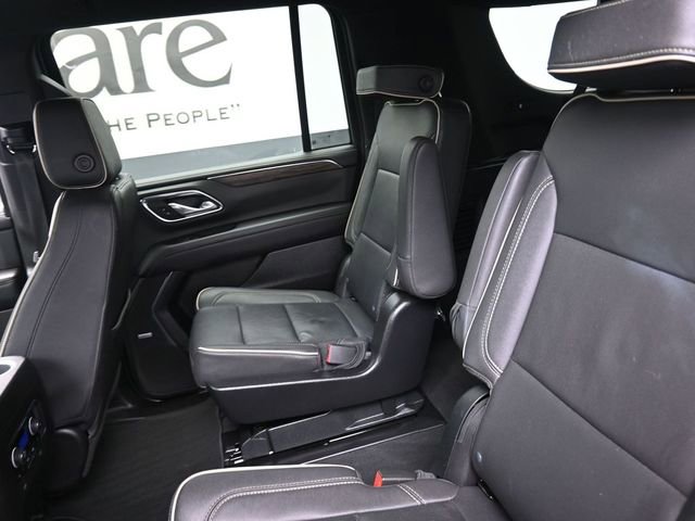 Used 2023 Chevrolet Suburban Premier image 21