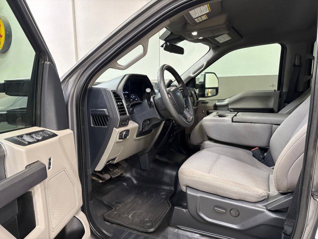 Used 2022 Ford F350 XLT w/ XLT Premium Package image 12