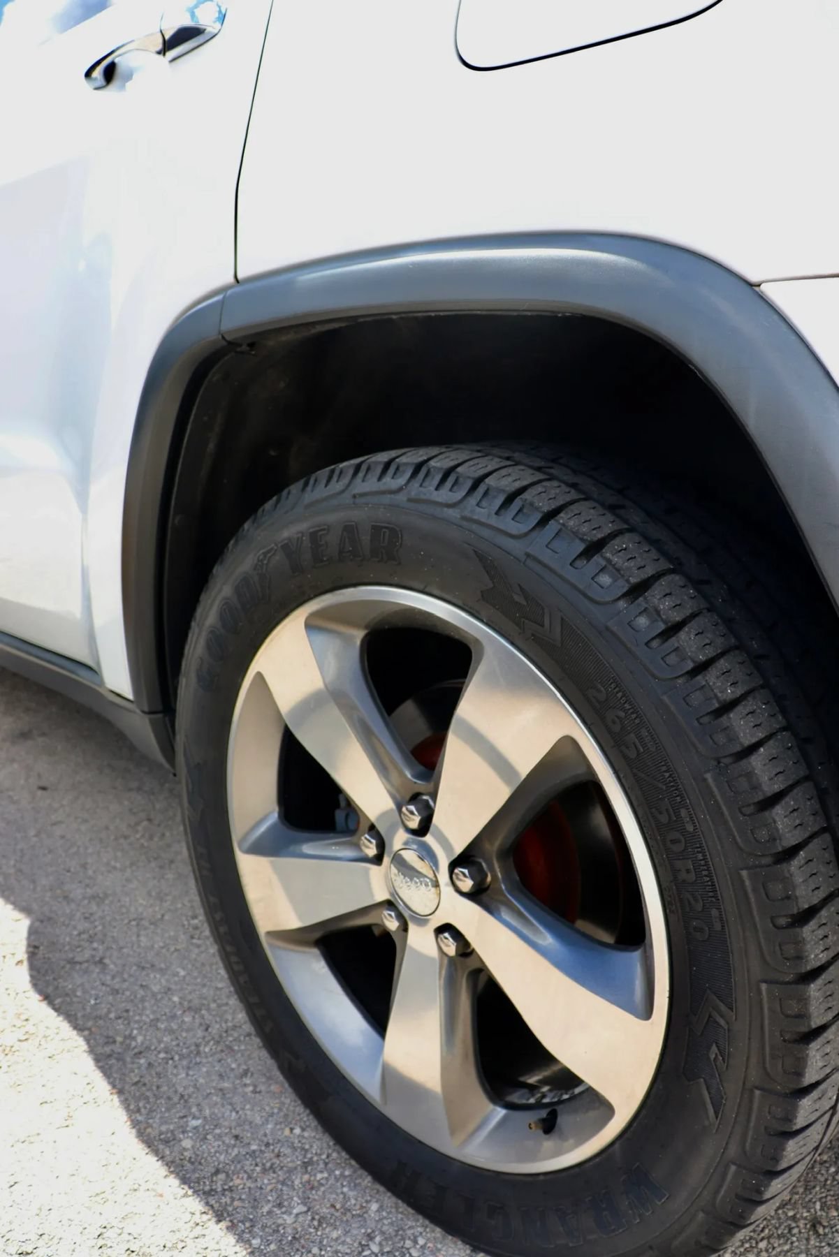 Used 2019 Jeep Grand Cherokee Summit AWD/4WD image 36