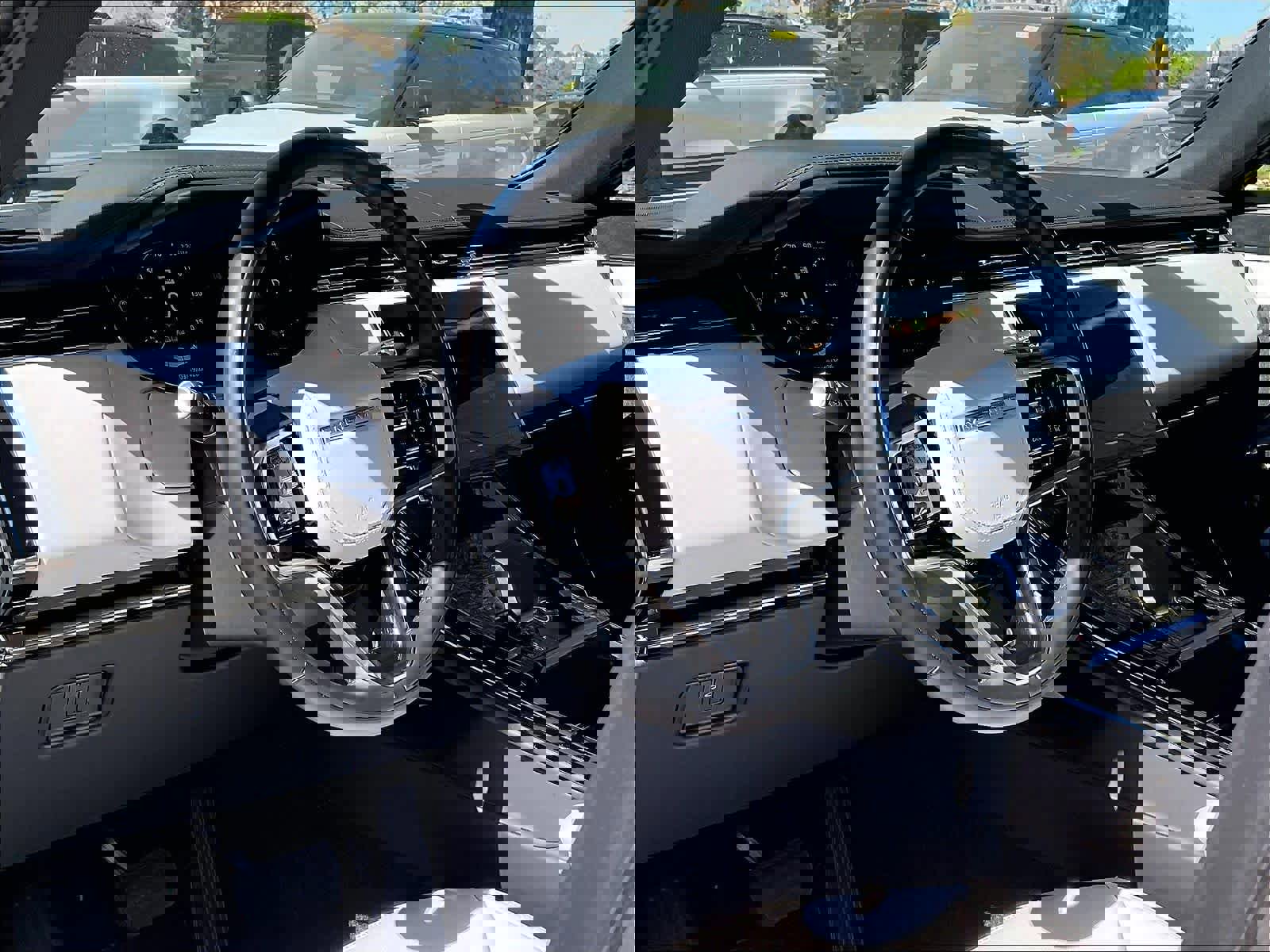 Used 2025 Land Rover Range Rover Sport S image 16