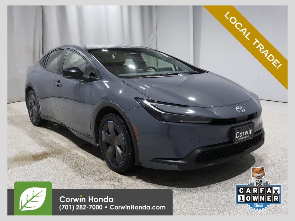 Used 2024 Toyota Prius LE image 1