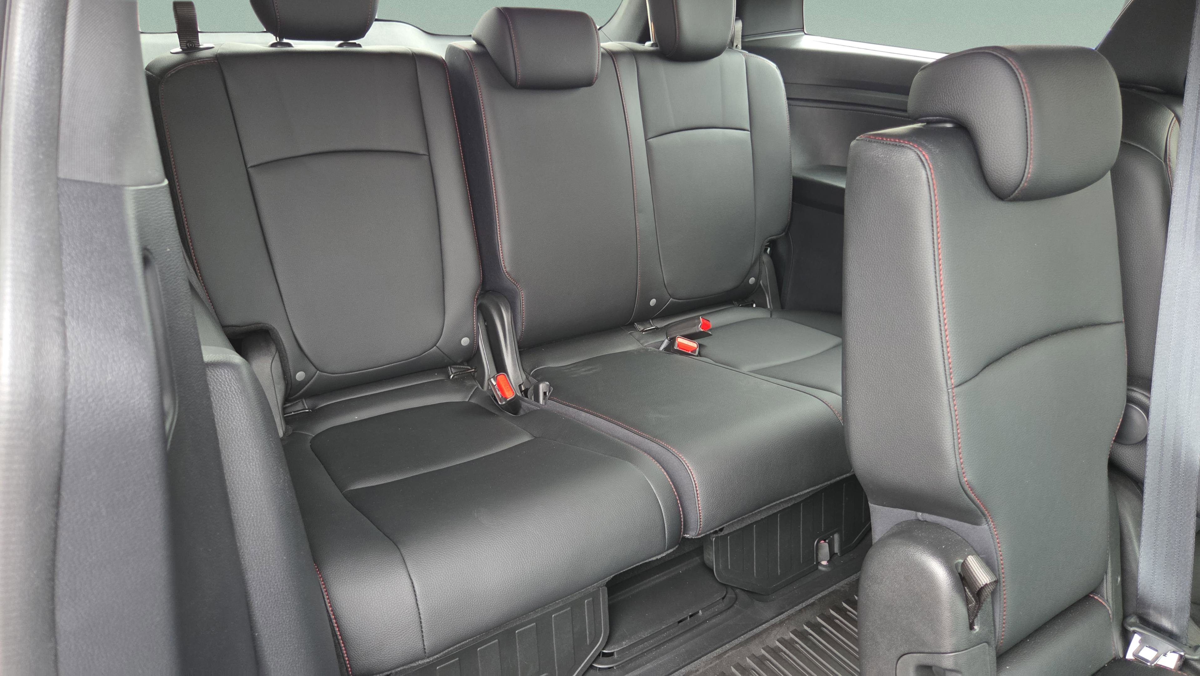 Used 2025 Honda Odyssey Sport-L image 17